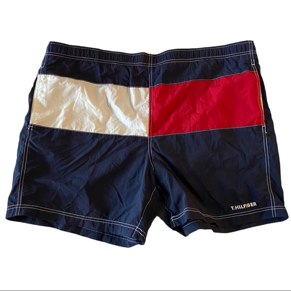 - TOMMY HILFIGER vintage flagmesh lined Shorts